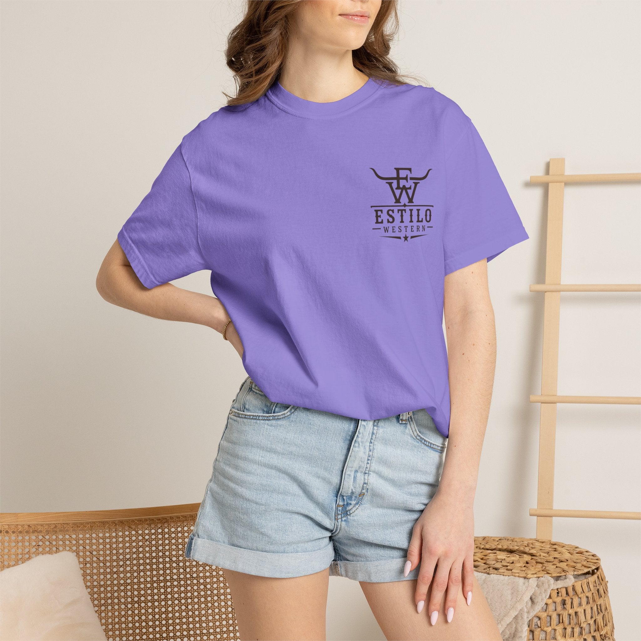 Western Estilo Graphic T-Shirt — Cowhide Logo Print