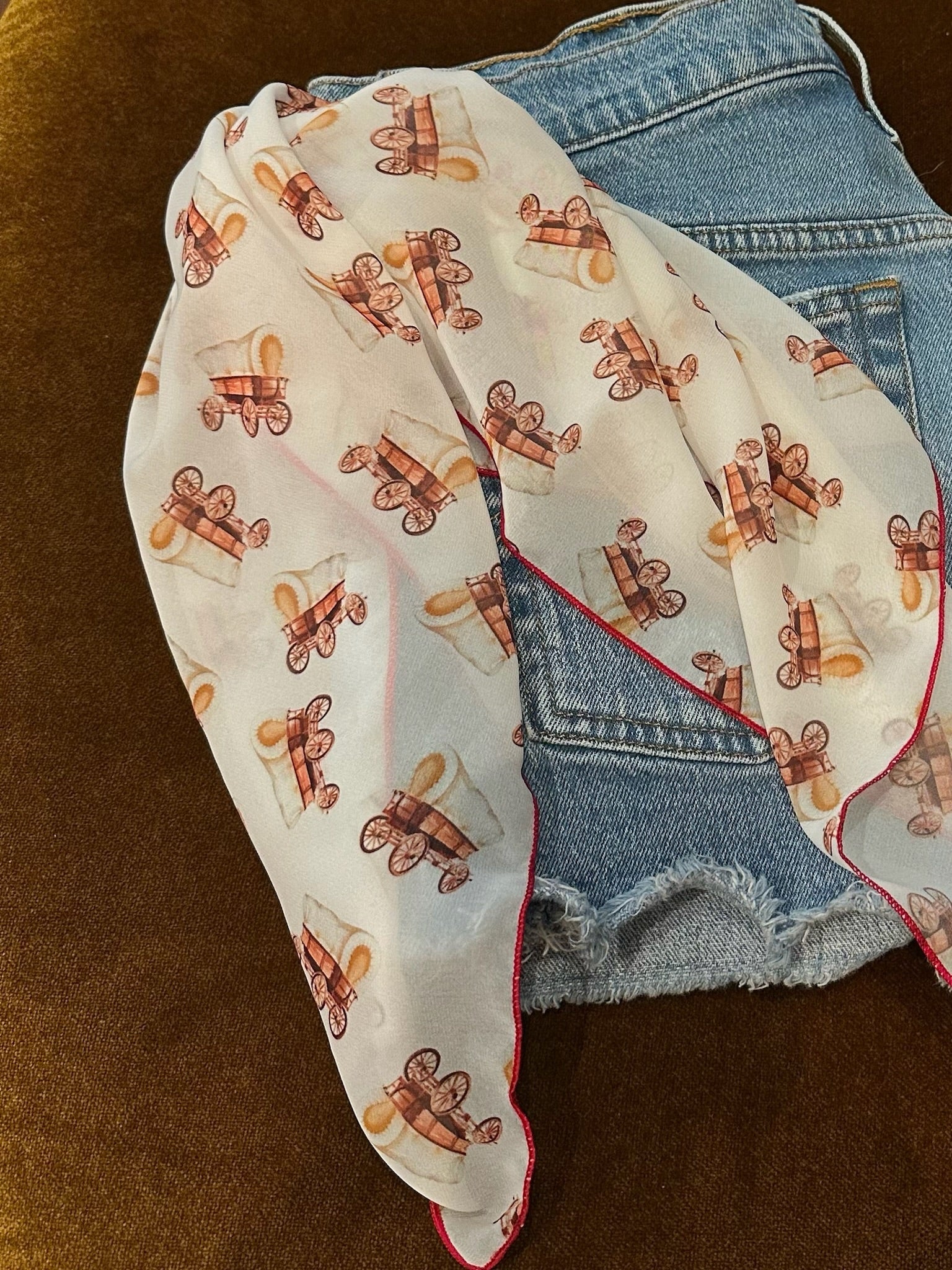 Wagon Chiffon Scarf | 20" Square Scarf